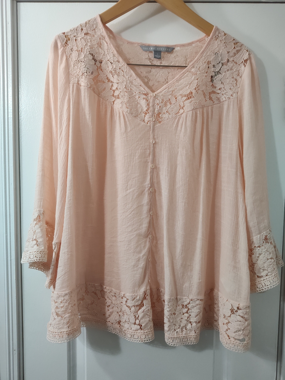 Valerie Stevens Pale Blush Lace Crochet  V-Neck Blouse 3/4 Sleeve Soft Girl